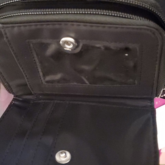 Disney Princess Snow White and the Seven Dwarfs Small Zipper Wallet - Picture 5 of 6